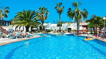 Apartamentos Castillo Beach