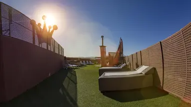 Apartamentos Corona Roja
