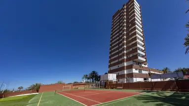 Apartamentos Corona Roja