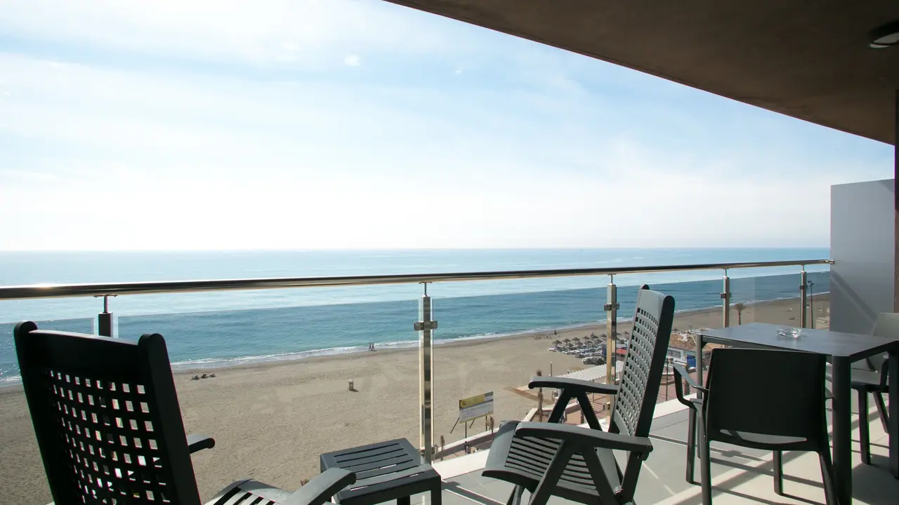 APARTAMENTOS FUENGIROLA PLAYA