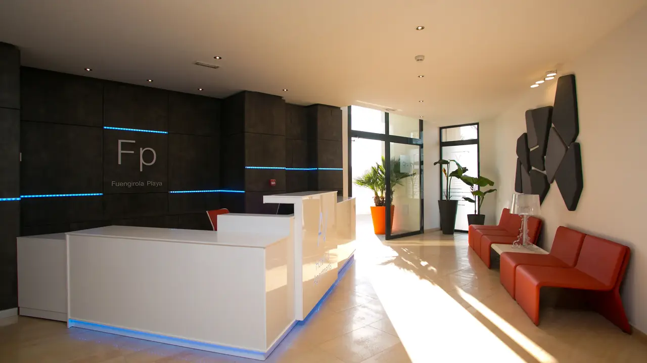APARTAMENTOS FUENGIROLA PLAYA