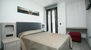 APARTAMENTOS FUENGIROLA PLAYA