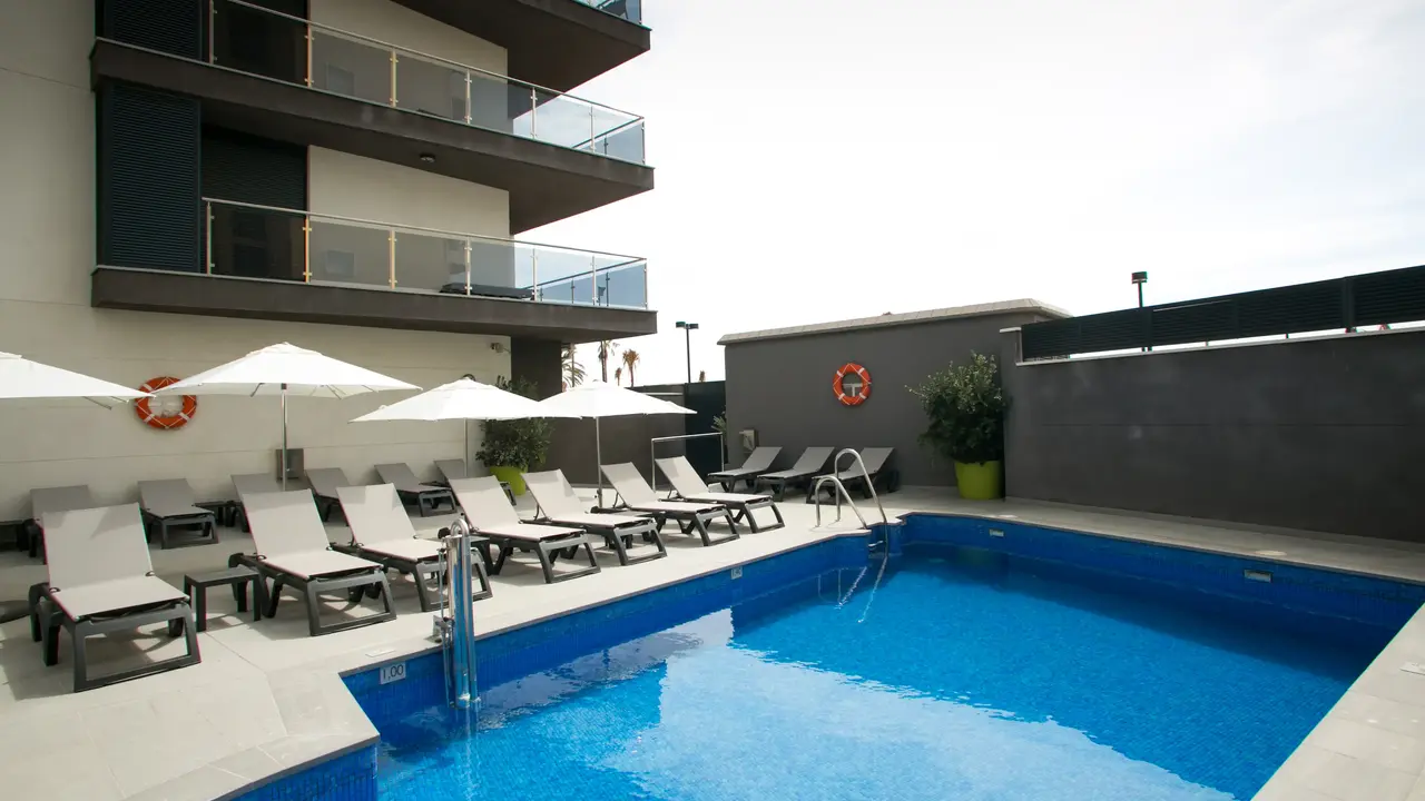 APARTAMENTOS FUENGIROLA PLAYA