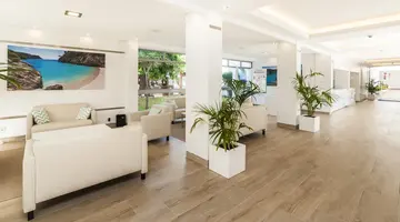Apartamentos Globales Lord Nelson