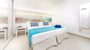 Apartamentos Globales Lord Nelson
