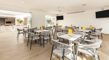 Apartamentos Globales Lord Nelson