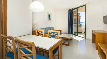 Apartamentos Globales Nova