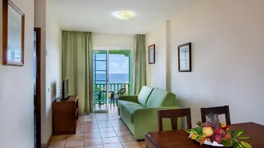 Apartamentos La Caleta