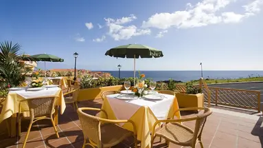 Apartamentos La Caleta