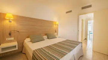 APARTAMENTOS LA SANTA MARIA