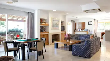 APARTAMENTOS LAS VELAS