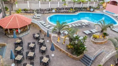 Apartamentos Marola Park