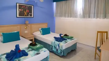 Apartamentos Marola Park