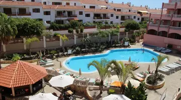 Apartamentos Marola Park