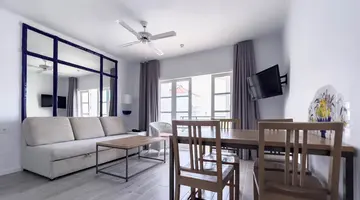 APARTAMENTOS PARQUE DEL SOL