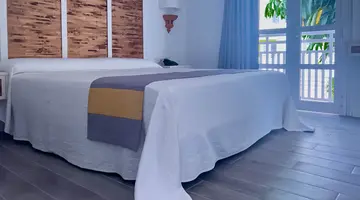 APARTAMENTOS PARQUE DEL SOL