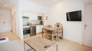 APARTAMENTOS PARQUE DEL SOL