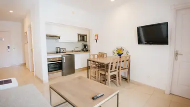 APARTAMENTOS PARQUE DEL SOL
