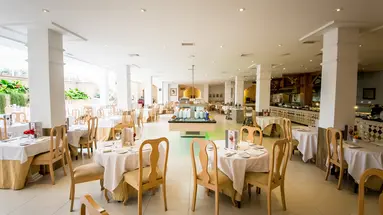 APARTAMENTOS PARQUE DEL SOL