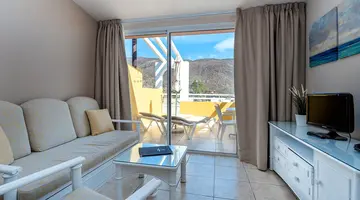 Apartamentos Punta Marina by LIVVO