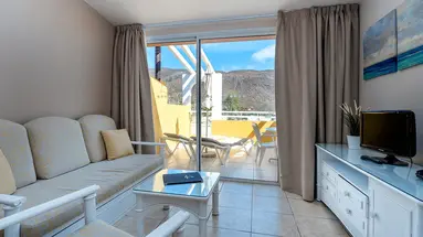 Apartamentos Punta Marina by LIVVO