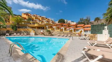 Apartamentos Punta Marina by LIVVO