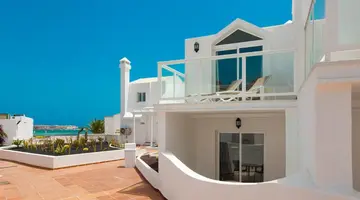 Apartamentos TAO Caleta Playa