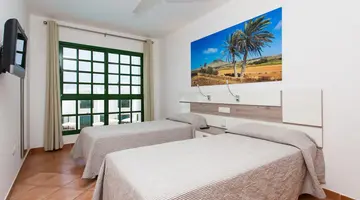 Apartamentos TAO Caleta Playa