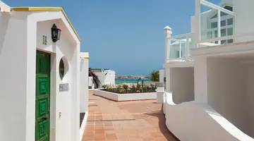 Apartamentos TAO Caleta Playa