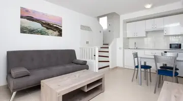 Apartamentos TAO Caleta Playa