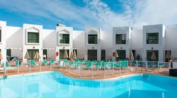 Apartamentos TAO Caleta Playa