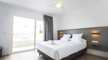 Apartamentos Vigilia Park