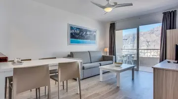 Apartamentos Vigilia Park