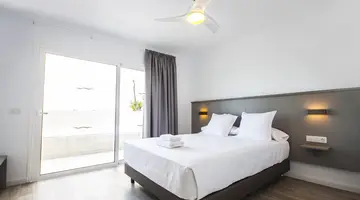 Apartamentos Vigilia Park