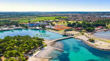 APARTAMENTY AMFORA PLAVA LAGUNA****