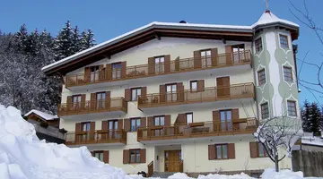 Apartamenty La Val