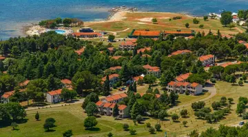 APARTAMENTY POLYNESIA PLAVA LAGUNA***