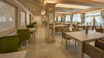 Aparthotel Askana