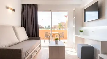 APARTHOTEL CIUDAD LAUREL