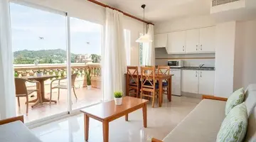 Aparthotel Ciudad Laurel