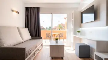 Aparthotel Ciudad Laurel