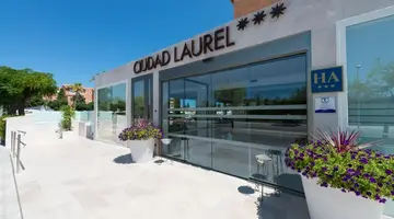 Aparthotel Ciudad Laurel