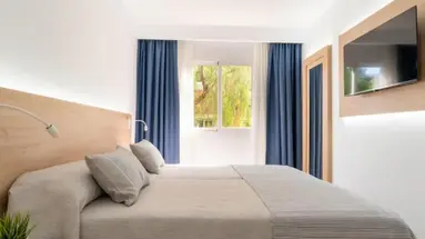 APARTHOTEL CIUDAD LAUREL