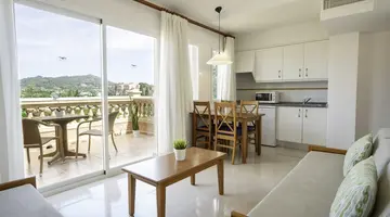 Aparthotel Ciudad Laurel