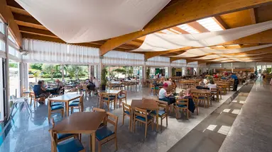 Aparthotel Ciudad Laurel