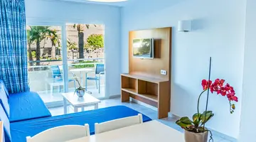 Aparthotel Club Cala Romani