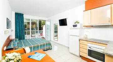 APARTHOTEL COSTA ENCANTADA