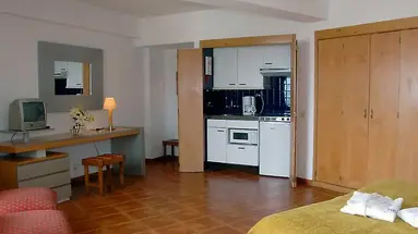 Aparthotel Dorisol Florasol