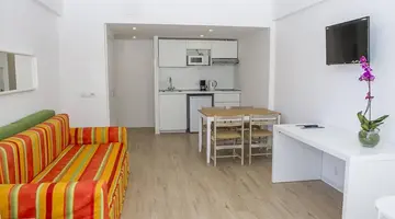 Aparthotel Dorisol Florasol