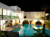 Aparthotel Esquinzo y Monte del Mar